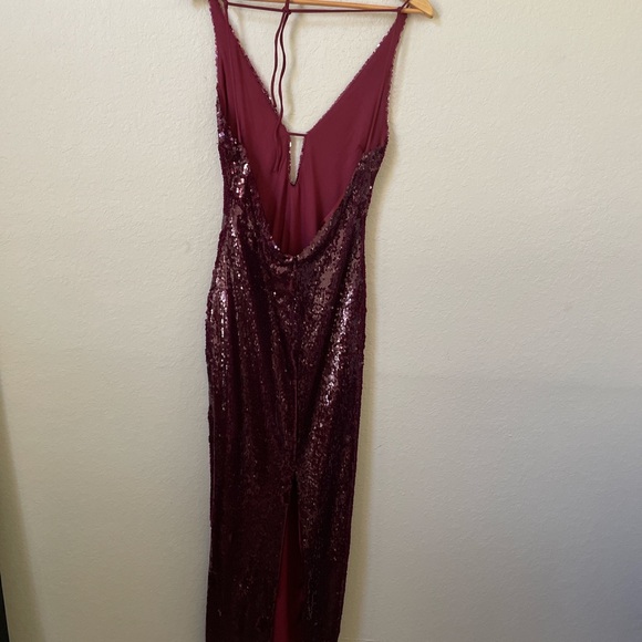 HADID LONG MIDI DRESS - MERLOT - Picture 7 of 10